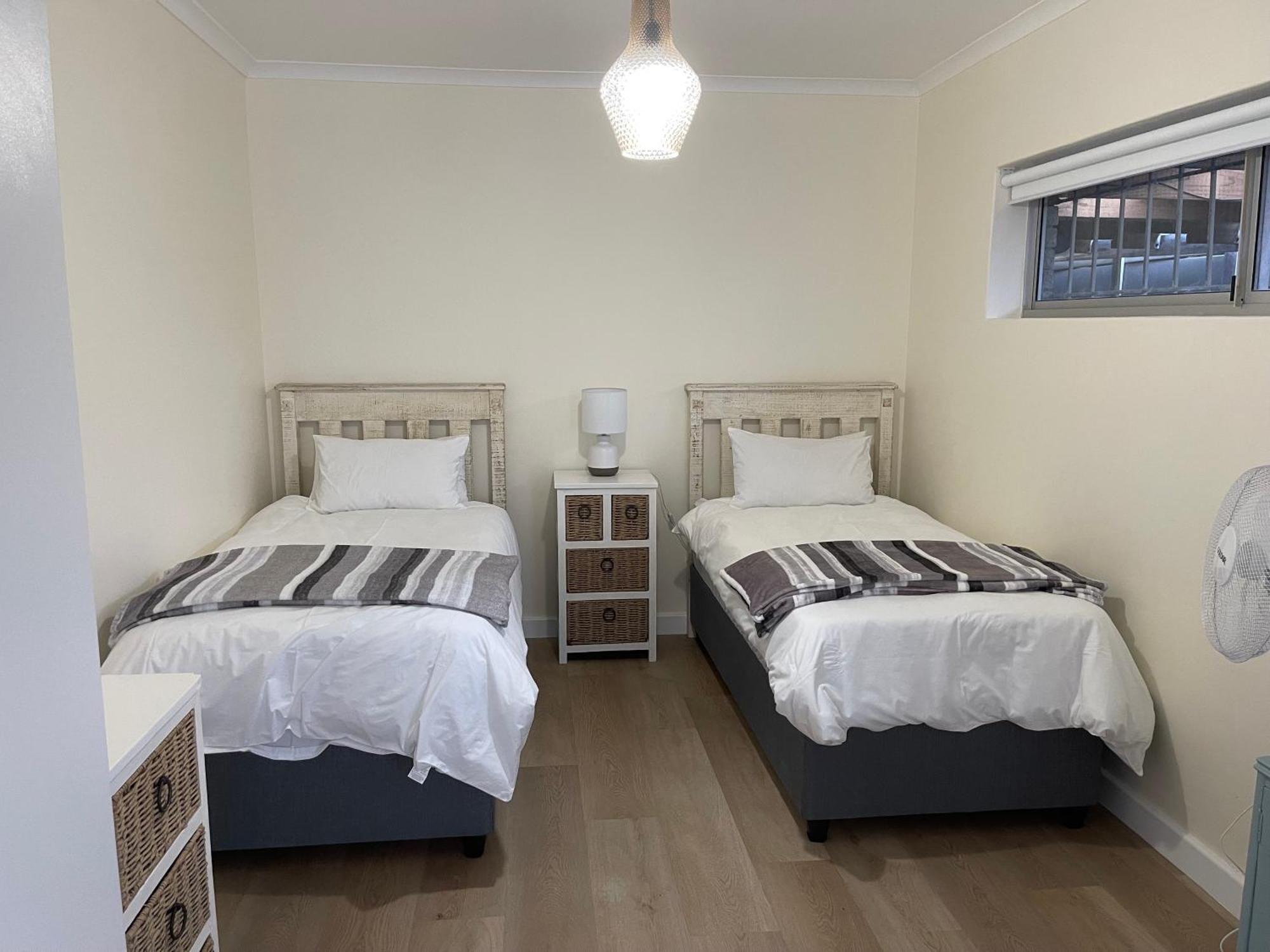 Silver Sunsets Self-Catering Apartments Le Cap Extérieur photo