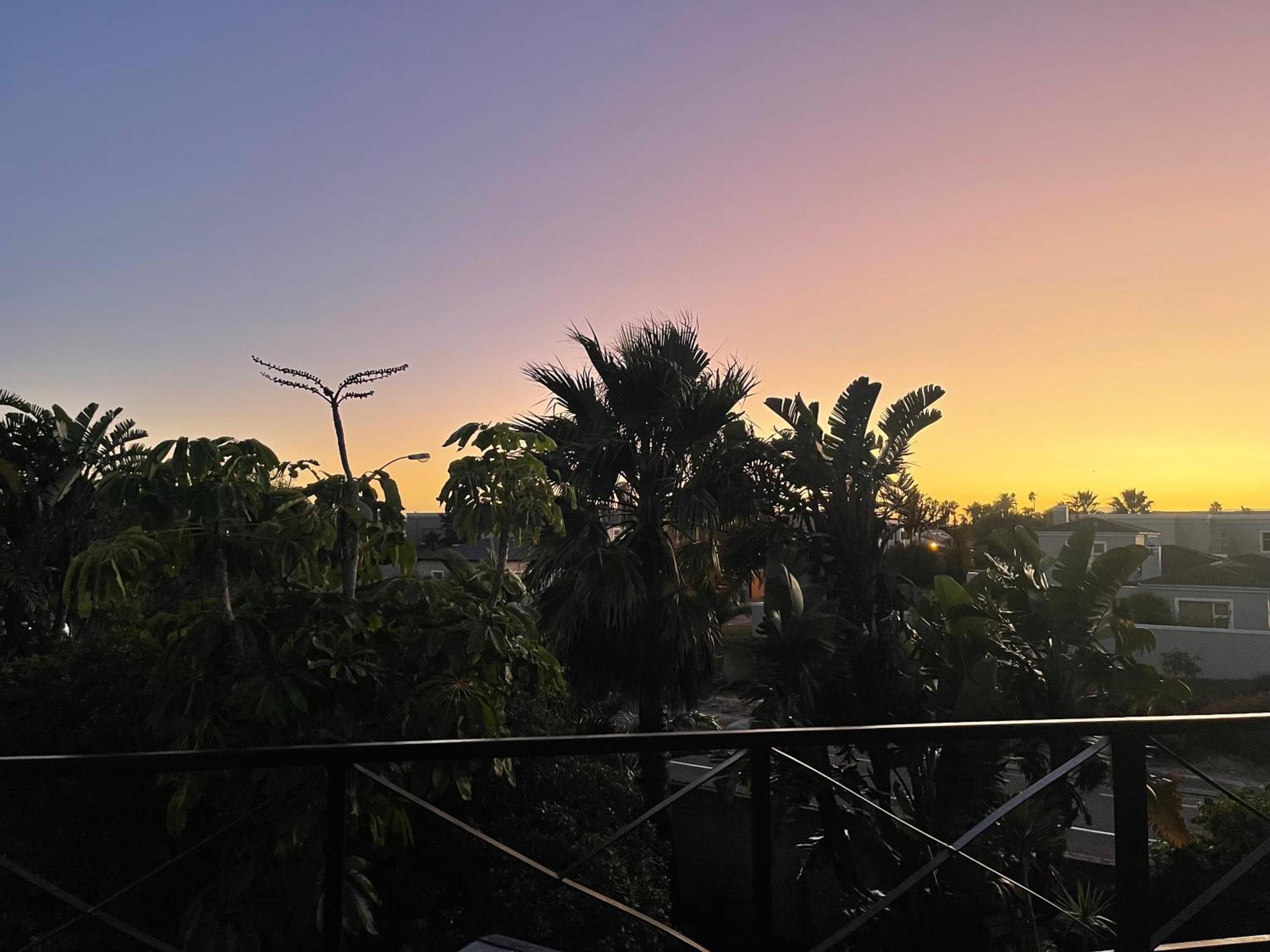 Silver Sunsets Self-Catering Apartments Le Cap Extérieur photo